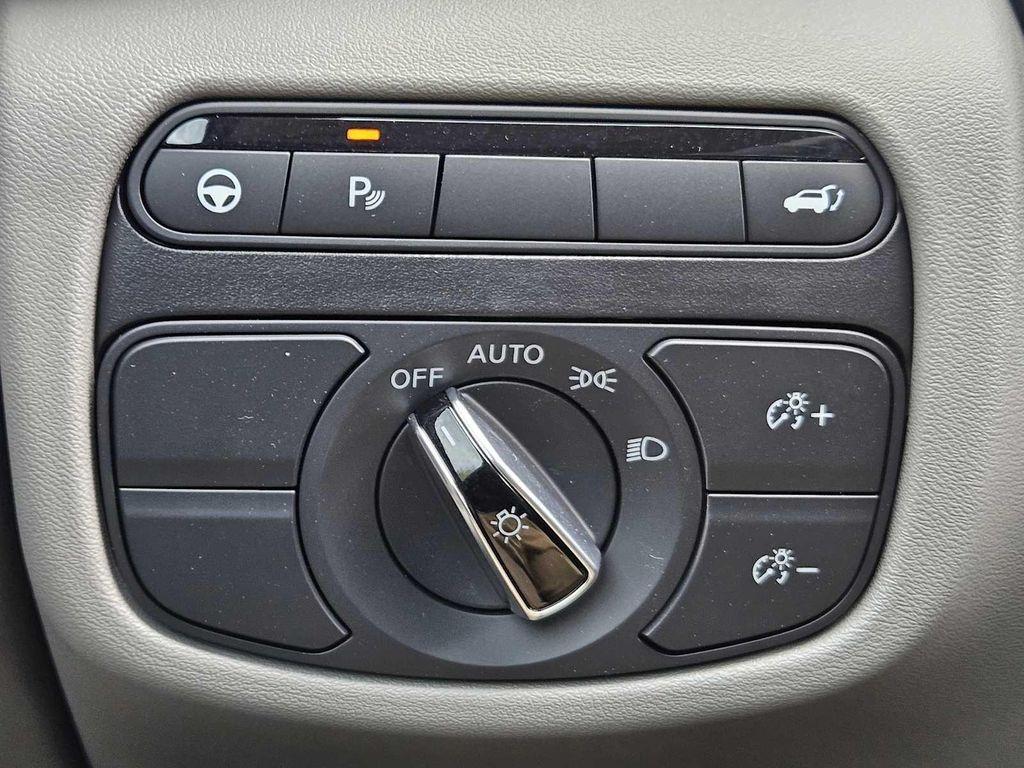 new 2025 INFINITI QX50 car, priced at $48,370