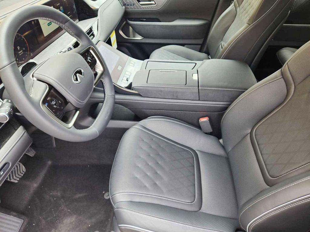 new 2025 INFINITI QX80 car, priced at $102,590