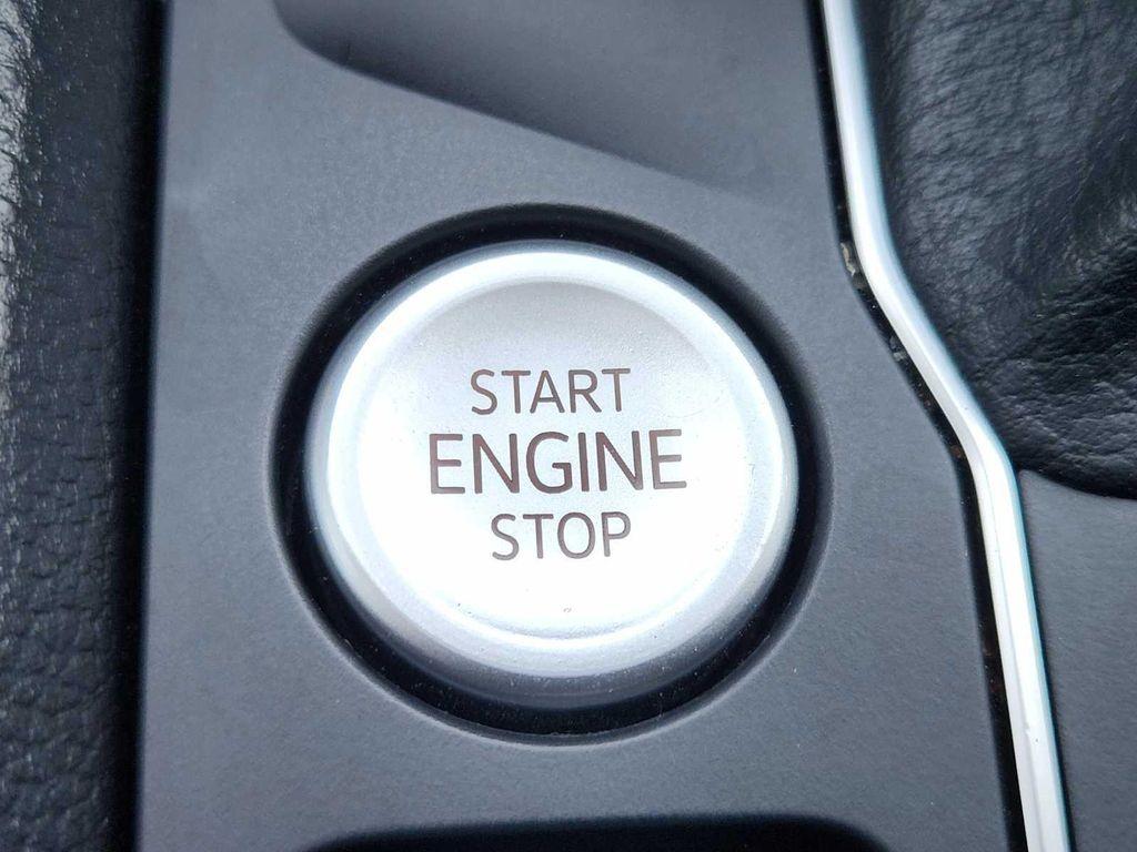 used 2021 Volkswagen Atlas car, priced at $28,999