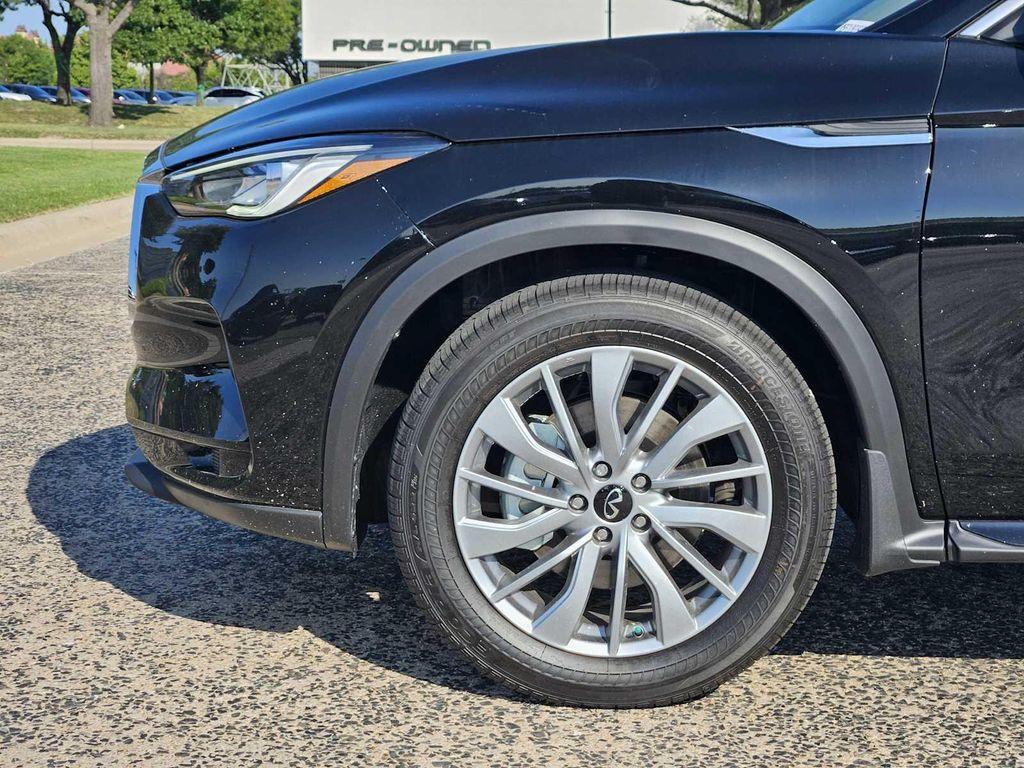 new 2025 INFINITI QX50 car, priced at $48,370