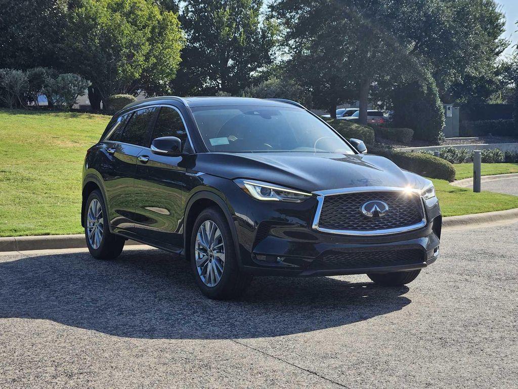 new 2025 INFINITI QX50 car, priced at $48,370