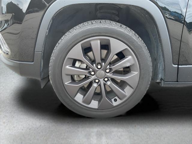 used 2021 Jeep Cherokee car, priced at $26,990