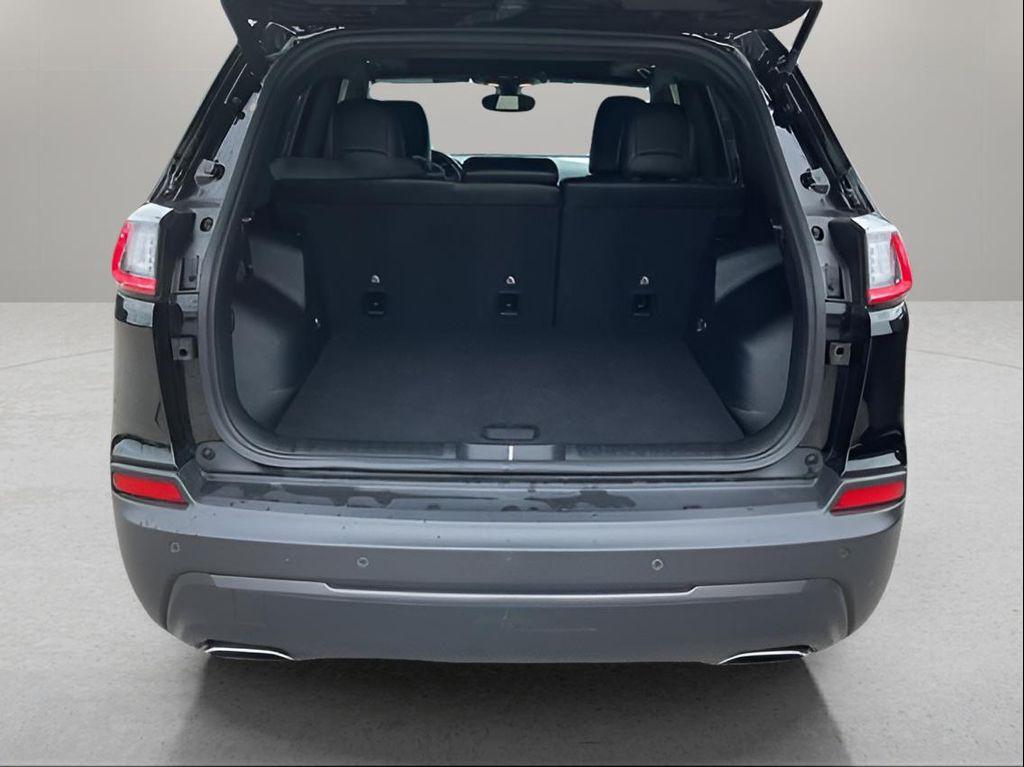 used 2021 Jeep Cherokee car, priced at $25,499