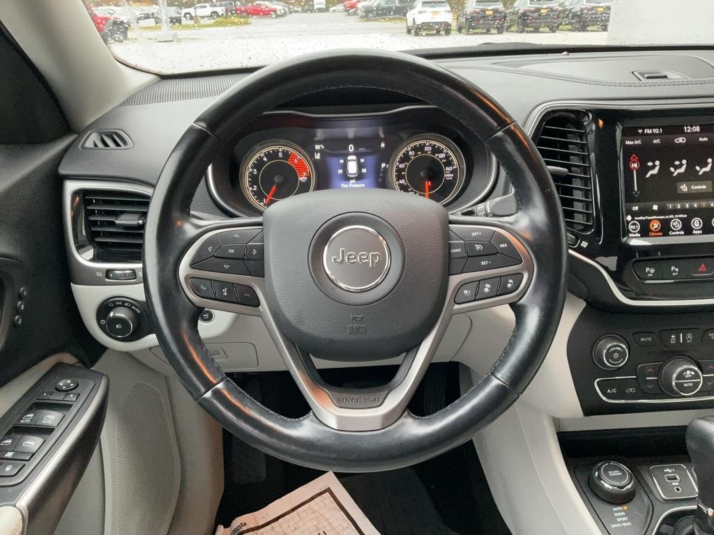 used 2021 Jeep Cherokee car, priced at $23,999