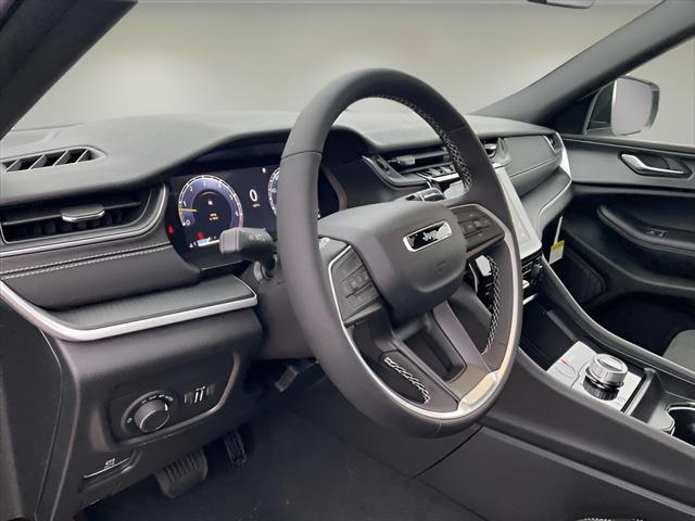new 2025 Jeep Grand Cherokee L car, priced at $48,530