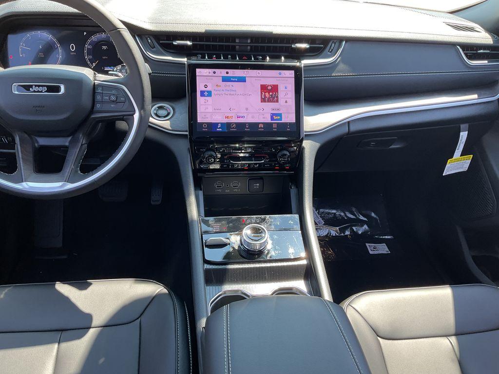 new 2025 Jeep Grand Cherokee L car, priced at $51,905