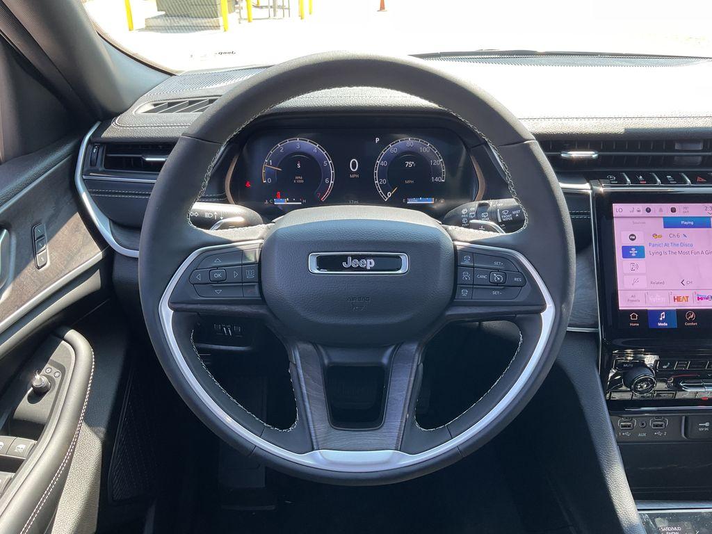 new 2025 Jeep Grand Cherokee L car, priced at $51,905