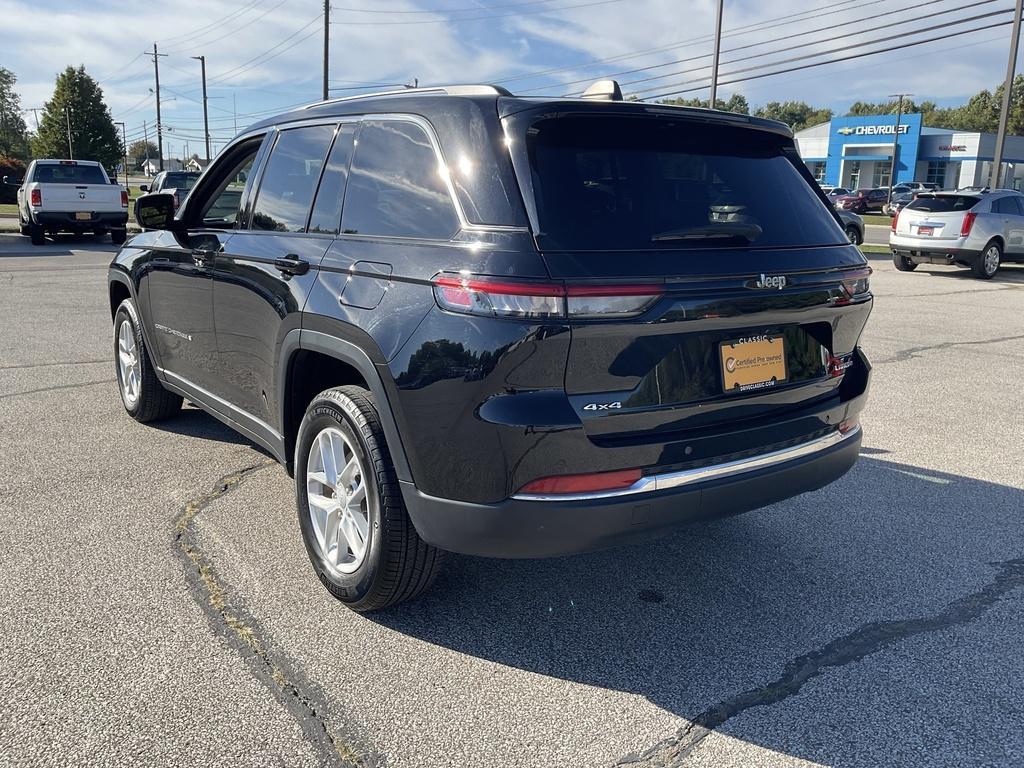 used 2023 Jeep Grand Cherokee car, priced at $29,990