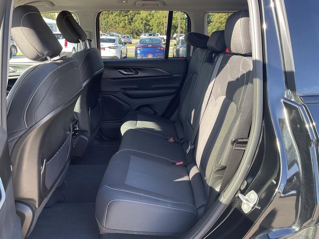 used 2023 Jeep Grand Cherokee car, priced at $29,990