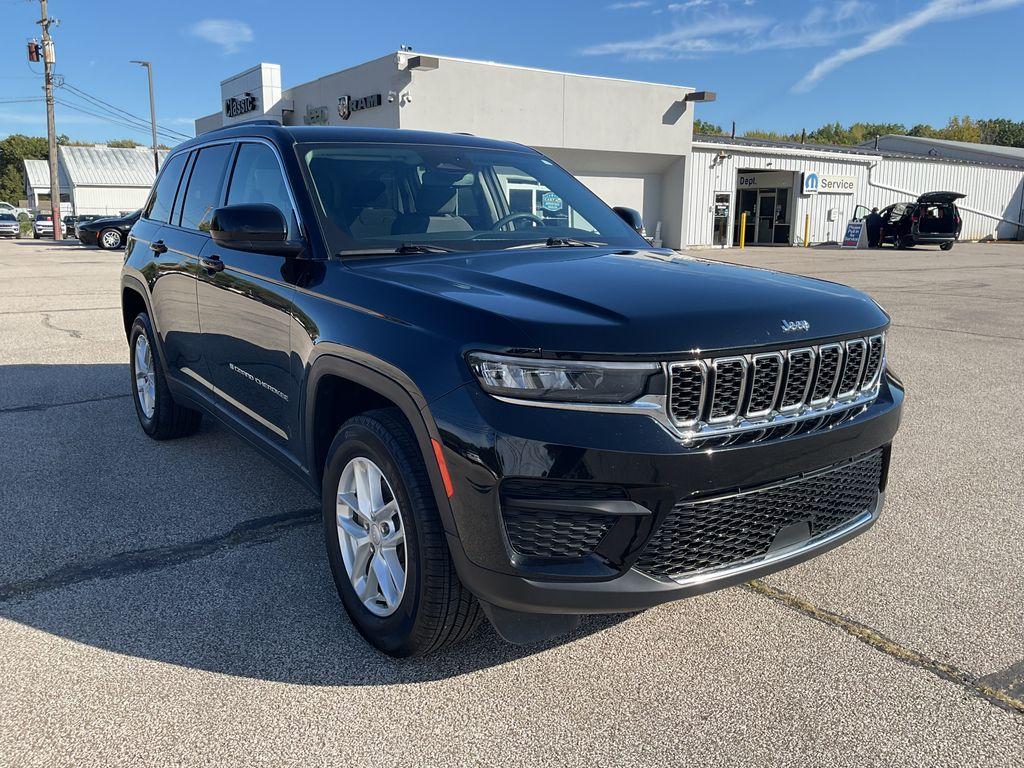 used 2023 Jeep Grand Cherokee car, priced at $29,990
