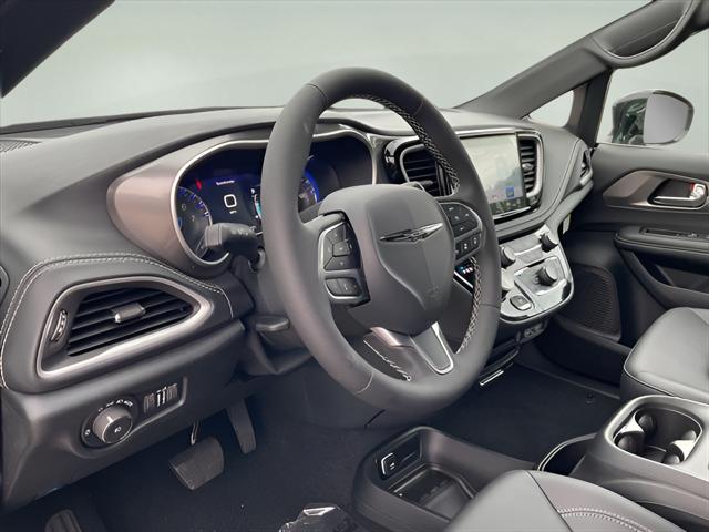 new 2025 Chrysler Pacifica car, priced at $44,940