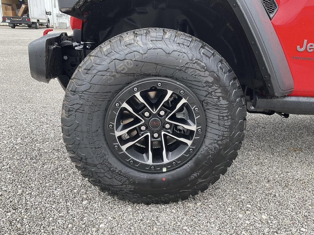 new 2025 Jeep Wrangler car, priced at $58,813