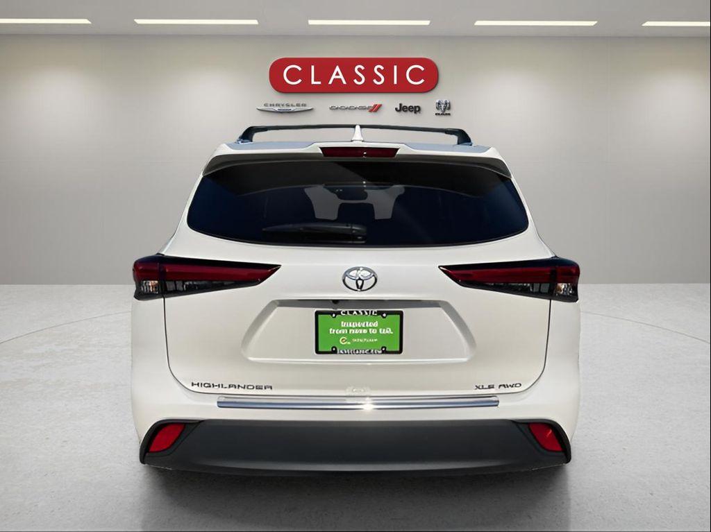 used 2021 Toyota Highlander car, priced at $32,499