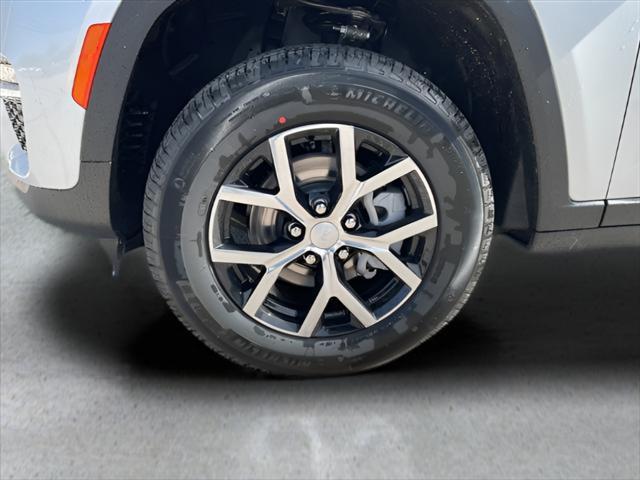 new 2024 Jeep Grand Cherokee car, priced at $50,746