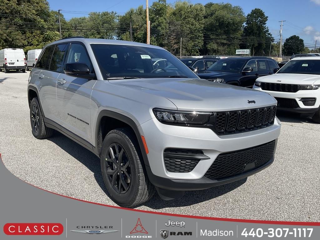 new 2025 Jeep Grand Cherokee car, priced at $43,008