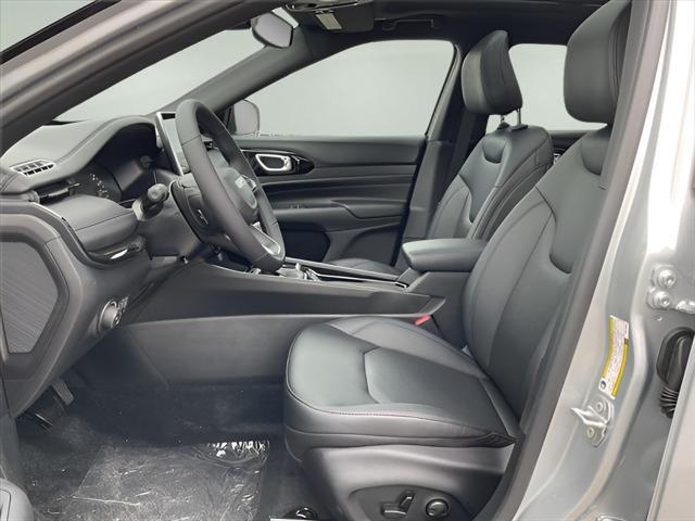 new 2025 Jeep Compass car, priced at $40,105