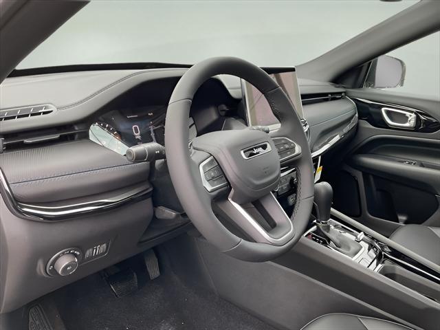 new 2025 Jeep Compass car, priced at $40,105