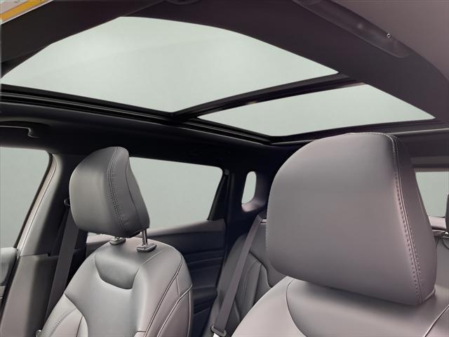 new 2025 Jeep Compass car, priced at $40,105