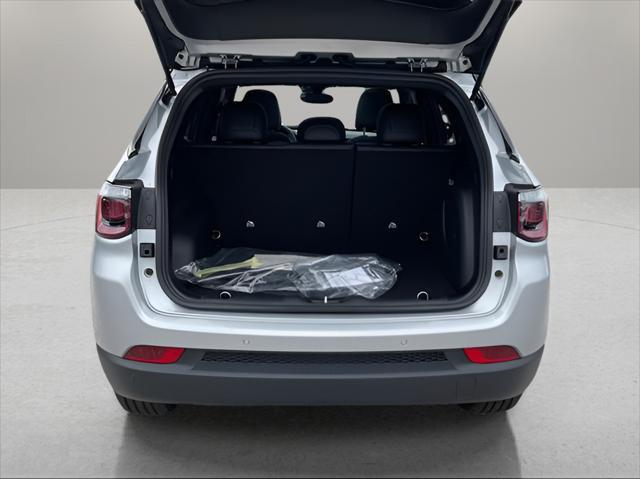 new 2025 Jeep Compass car, priced at $40,105