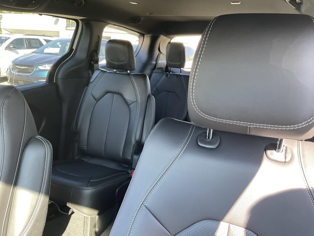 new 2026 Chrysler Pacifica car, priced at $43,778
