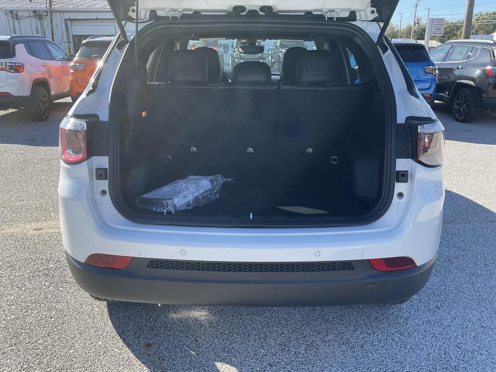 new 2026 Jeep Compass car, priced at $36,095