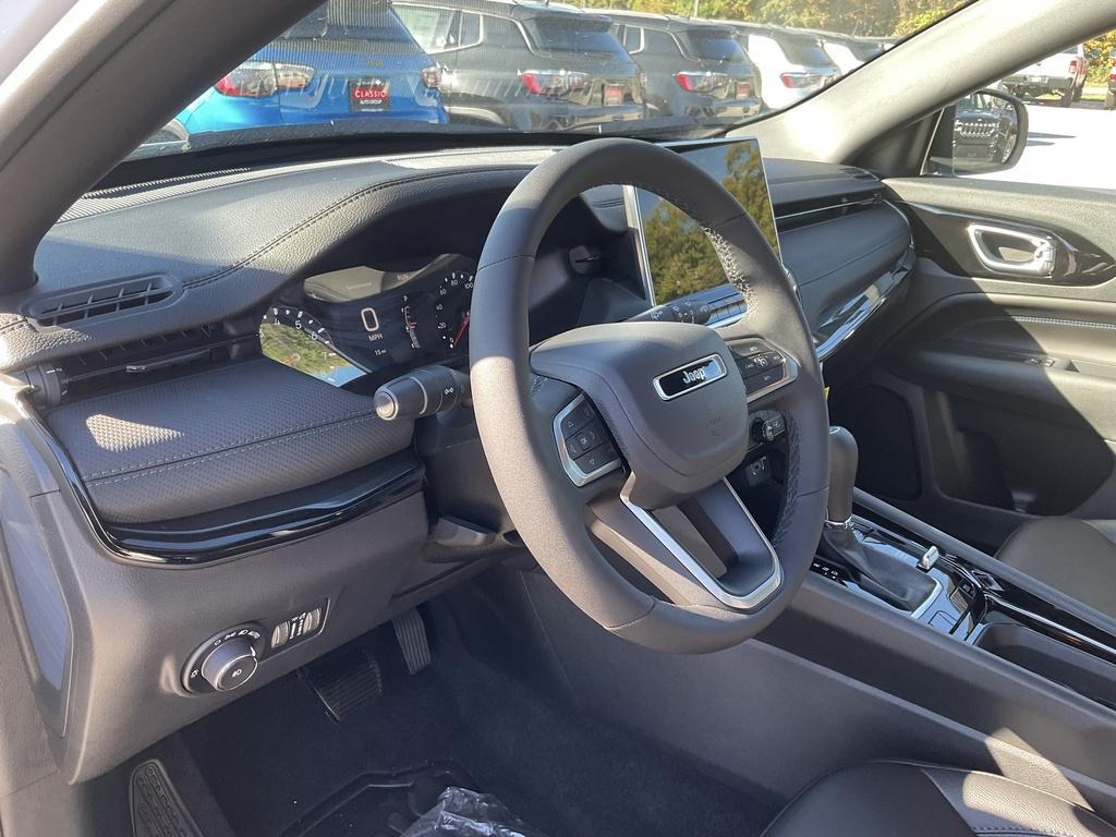 new 2026 Jeep Compass car, priced at $36,095