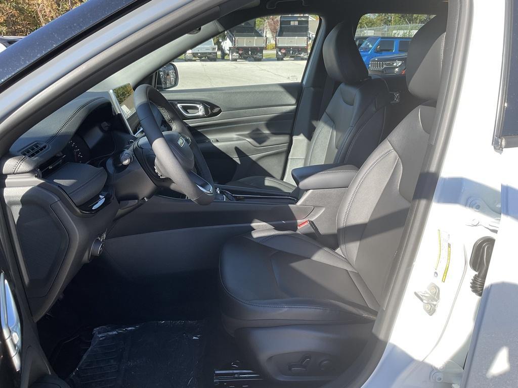 new 2026 Jeep Compass car, priced at $36,095