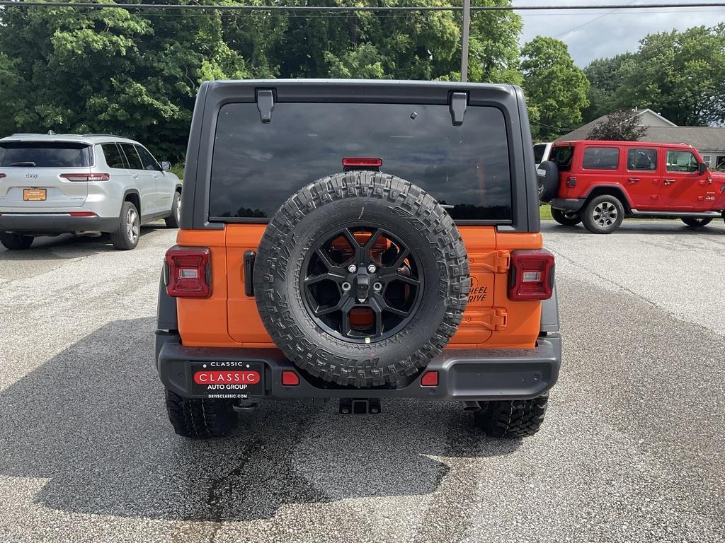 new 2025 Jeep Wrangler car, priced at $51,698