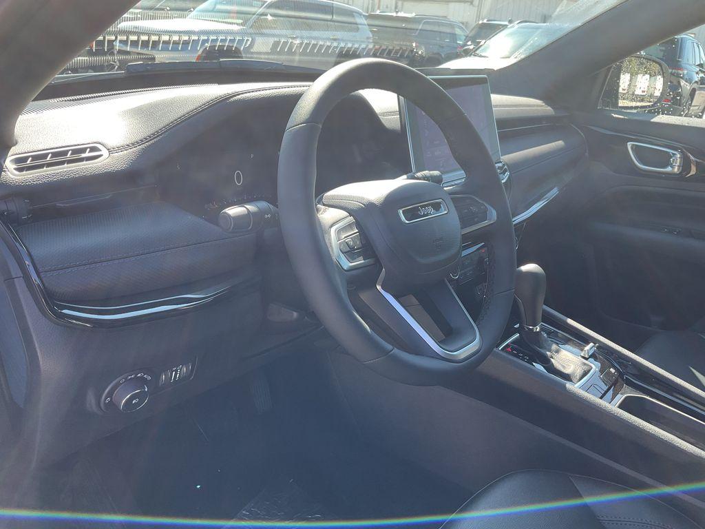 new 2026 Jeep Compass car, priced at $40,025