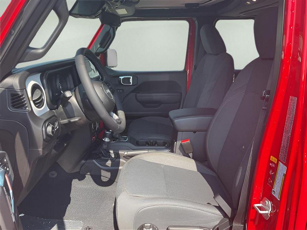 new 2025 Jeep Wrangler car, priced at $56,670