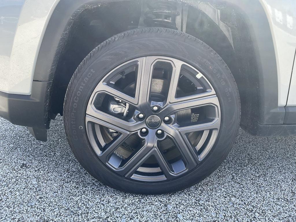 new 2026 Jeep Compass car, priced at $36,345