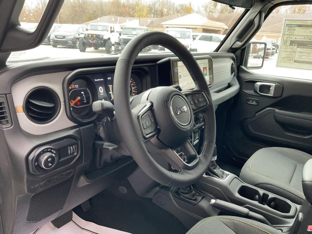 new 2025 Jeep Gladiator car, priced at $50,171