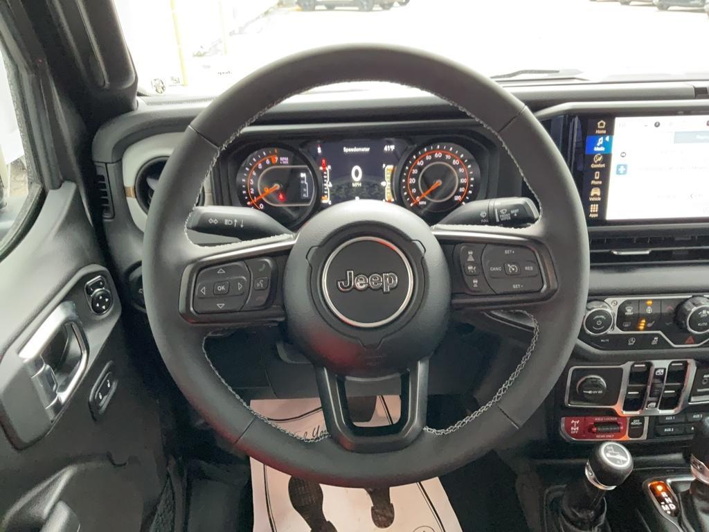 new 2025 Jeep Gladiator car, priced at $50,171