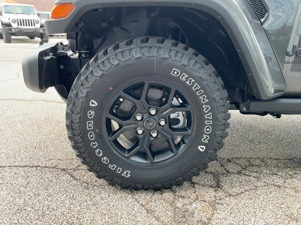 new 2025 Jeep Gladiator car, priced at $50,171