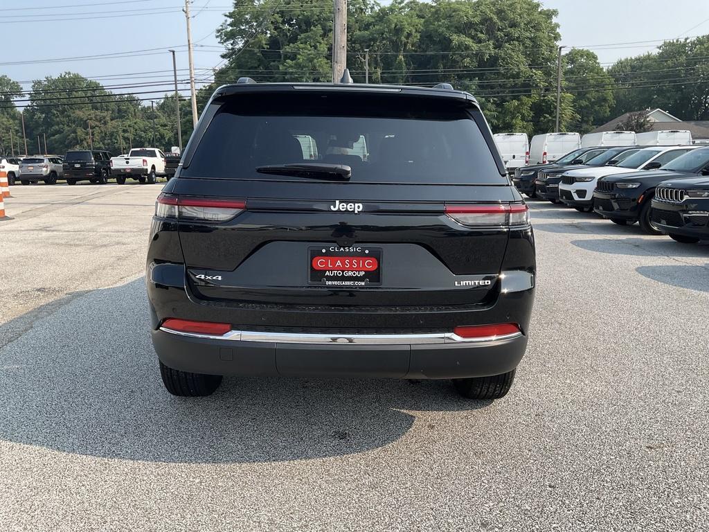 new 2025 Jeep Grand Cherokee car, priced at $54,877