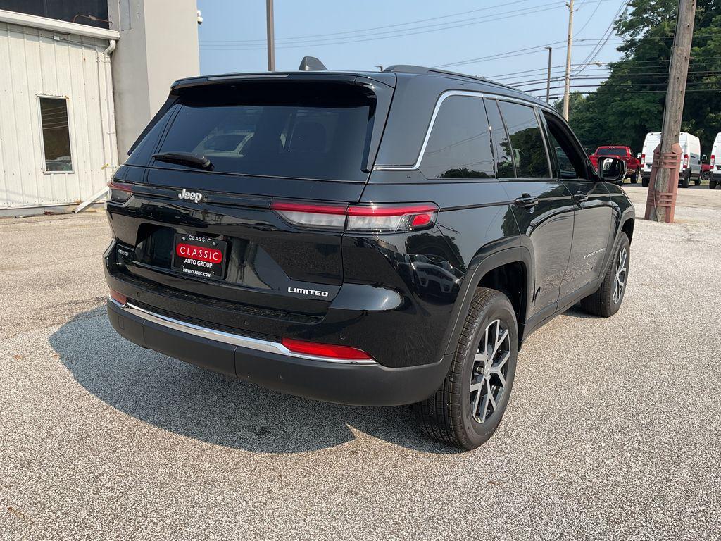 new 2025 Jeep Grand Cherokee car, priced at $47,495