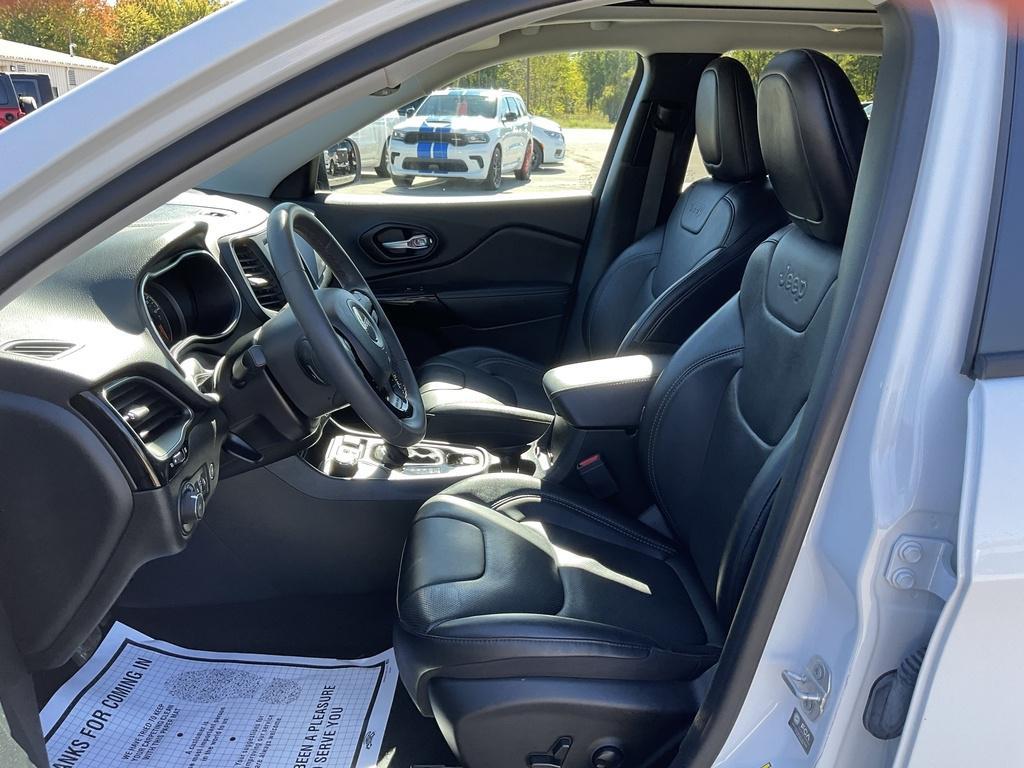 used 2023 Jeep Cherokee car, priced at $26,990