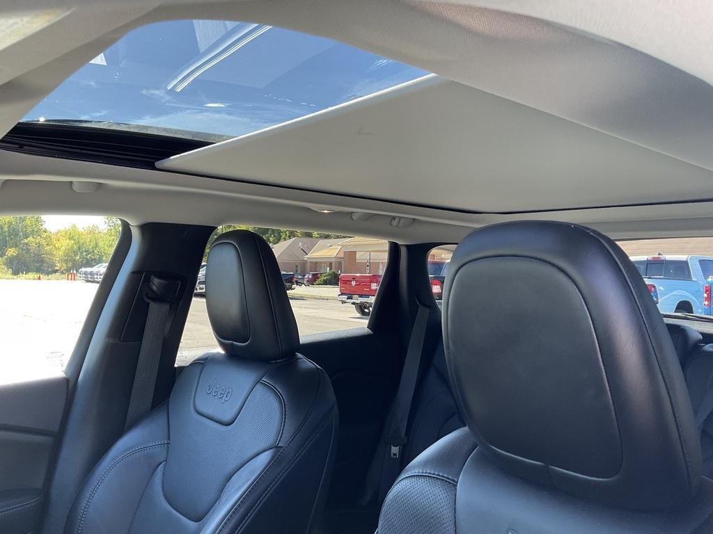 used 2023 Jeep Cherokee car, priced at $26,990