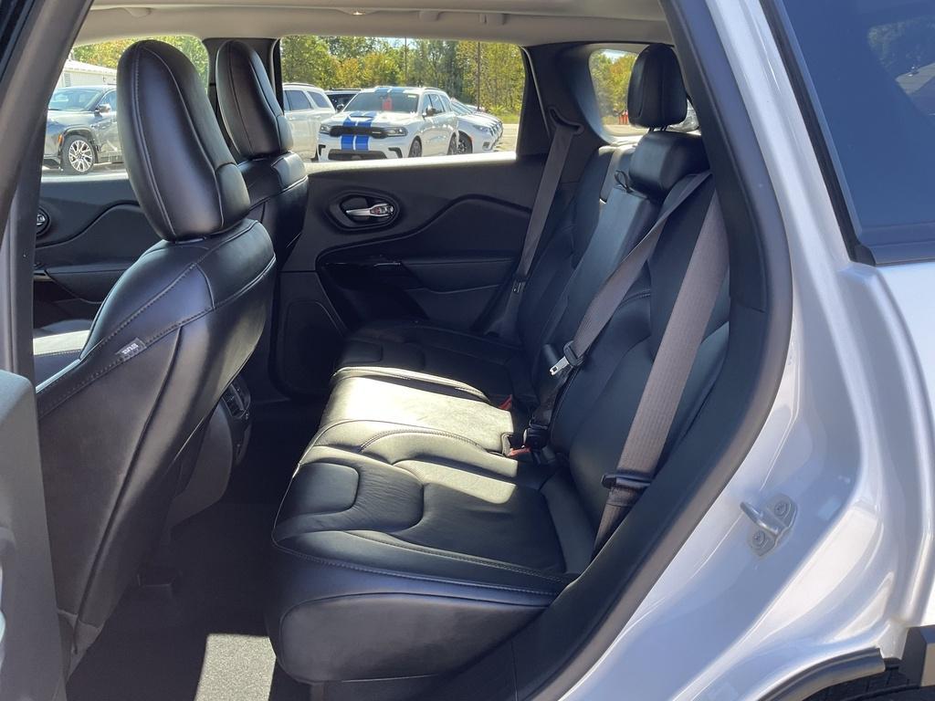 used 2023 Jeep Cherokee car, priced at $26,990