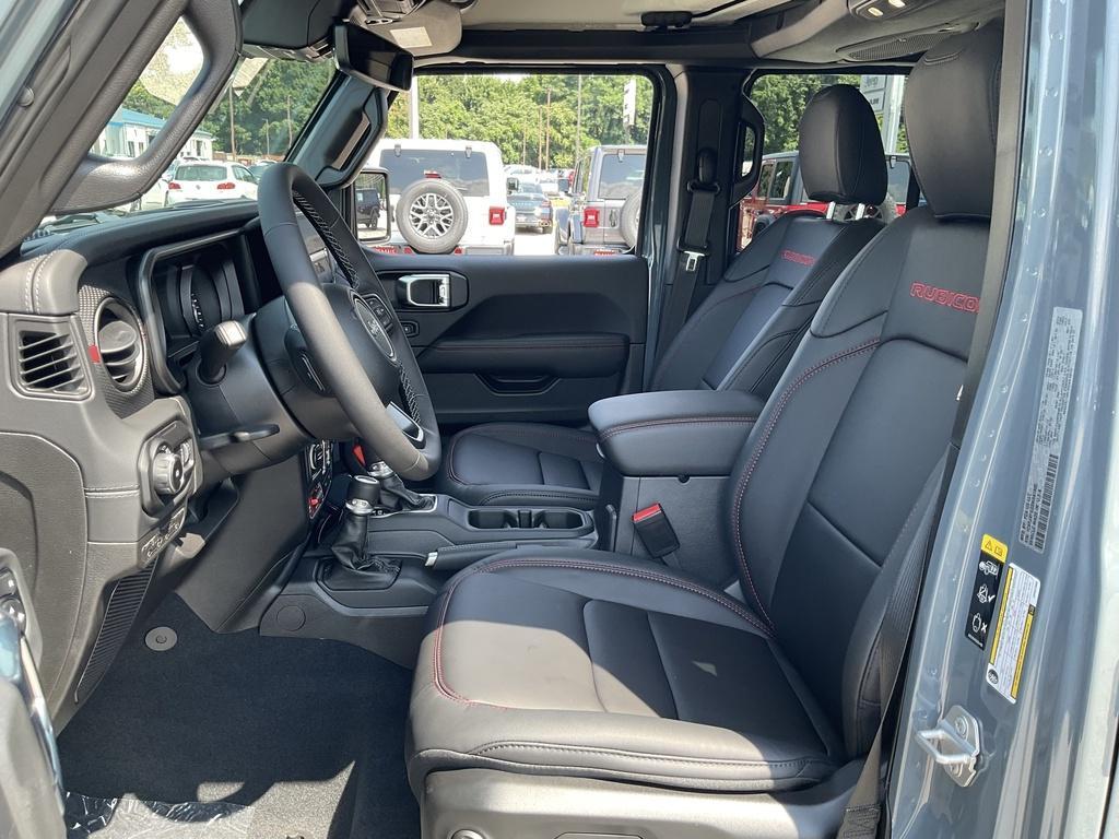 new 2025 Jeep Wrangler car, priced at $61,282