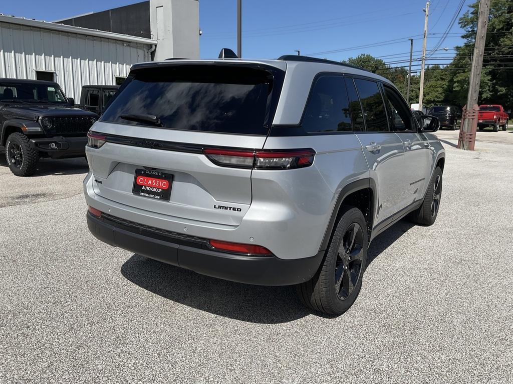 new 2025 Jeep Grand Cherokee car, priced at $48,251