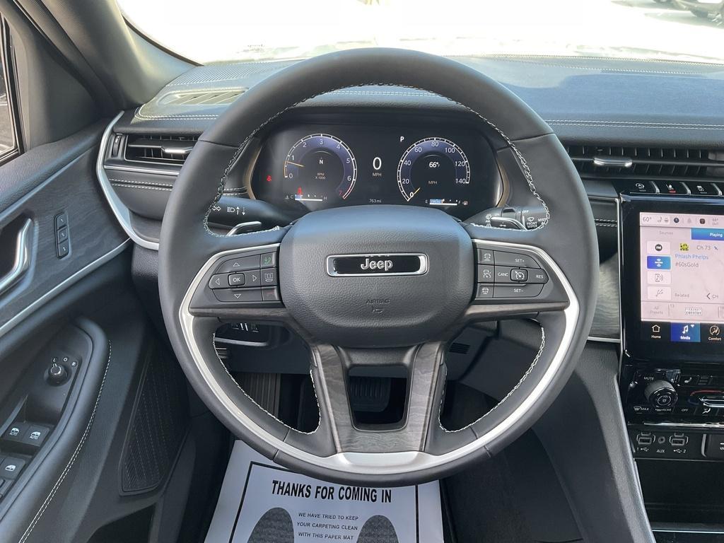 new 2025 Jeep Grand Cherokee car, priced at $48,251