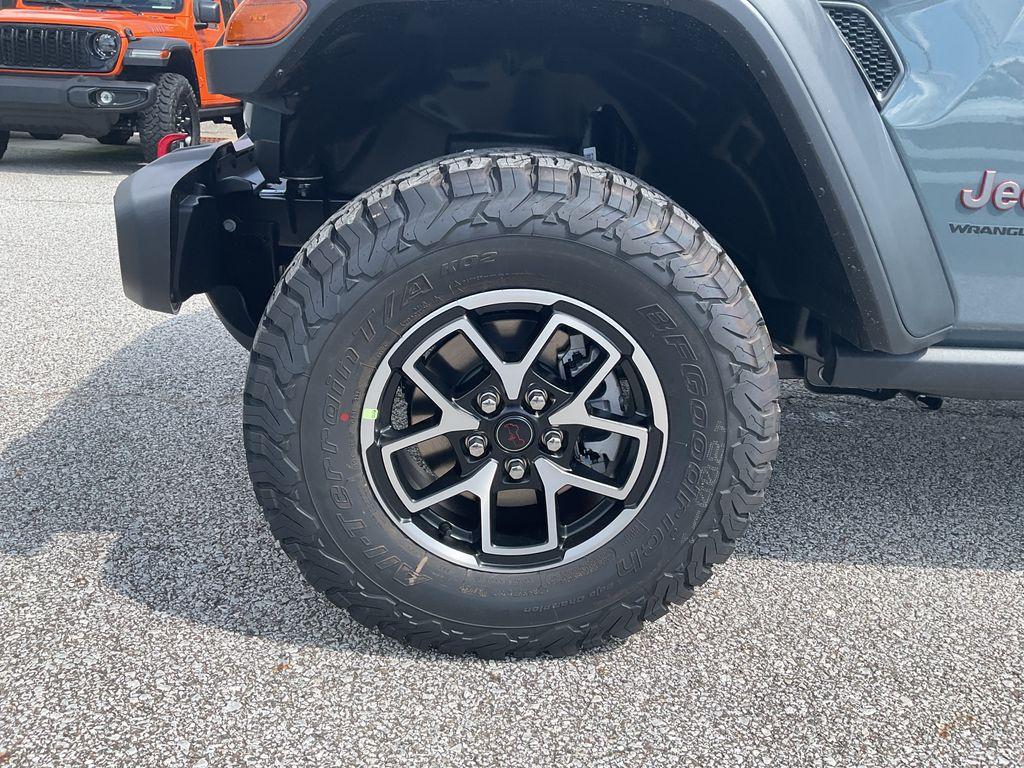 new 2025 Jeep Wrangler car, priced at $65,590