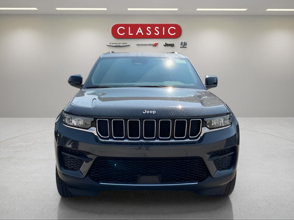 new 2025 Jeep Grand Cherokee car, priced at $42,175
