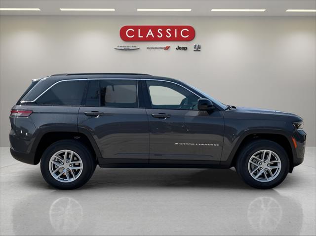 new 2025 Jeep Grand Cherokee car, priced at $42,175