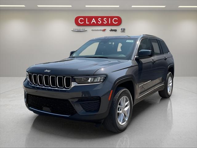 new 2025 Jeep Grand Cherokee car, priced at $42,175