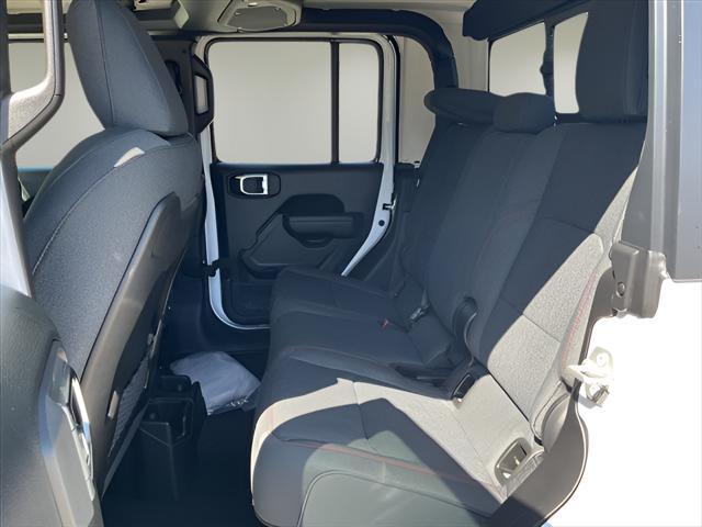 new 2025 Jeep Gladiator car, priced at $57,205