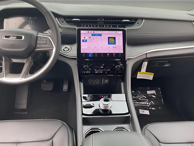 new 2025 Jeep Grand Cherokee car, priced at $47,295