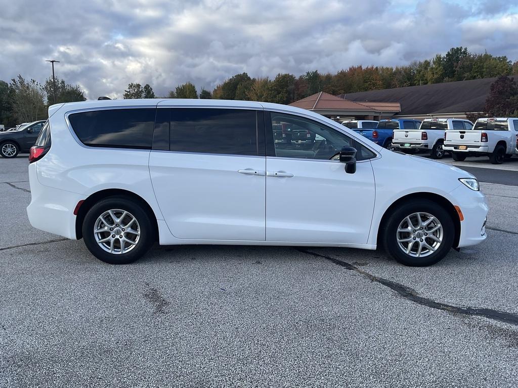 used 2024 Chrysler Pacifica car, priced at $34,990