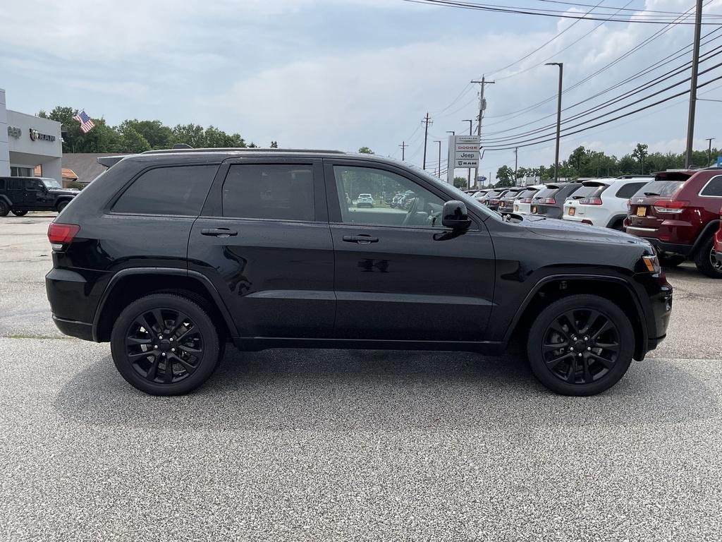 used 2020 Jeep Grand Cherokee car, priced at $25,999